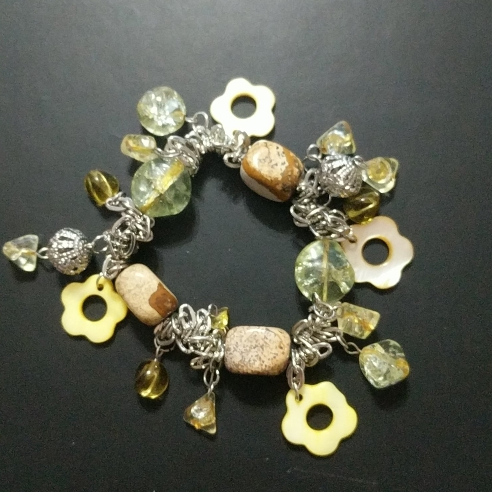 Silver Tone Yellow Bead Shell Flower Jasper Stretchy Elastic Statement Bracelet